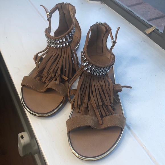 Jessica Simpson brown Fringe sandals - so cute! - Picture 2 of 3